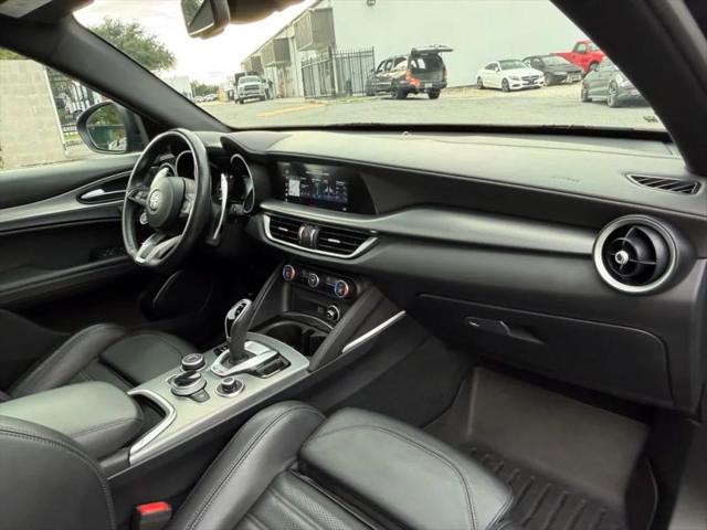 2022 Alfa Romeo Stelvio Veloce Ti AWD