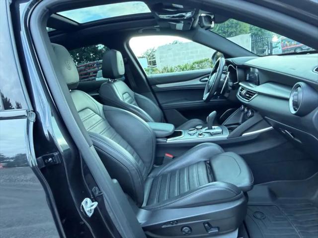 2022 Alfa Romeo Stelvio Veloce Ti AWD