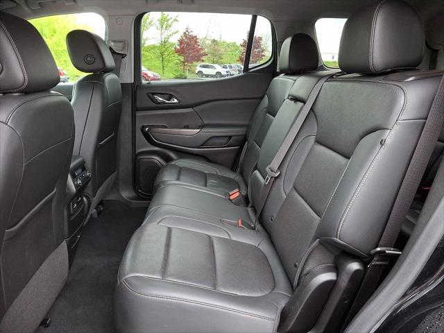 2023 GMC Acadia AWD SLT