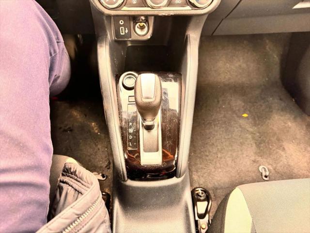 2021 Nissan Versa SV Xtronic CVT