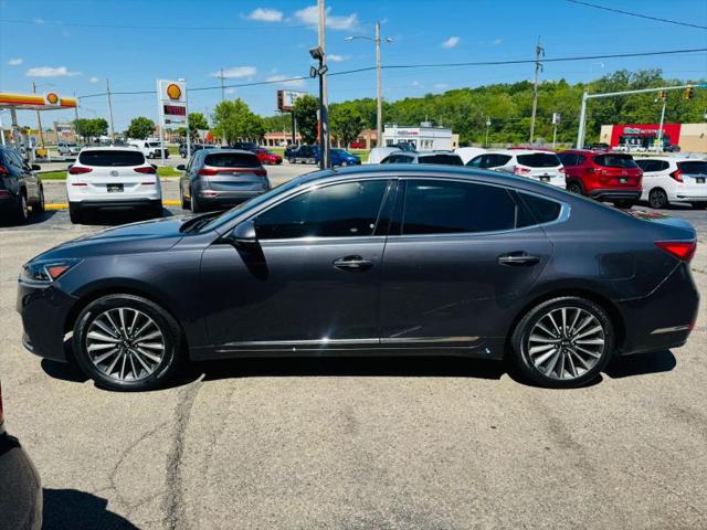 2017 Kia Cadenza Premium