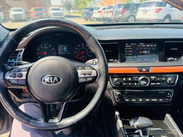 2017 Kia Cadenza Premium