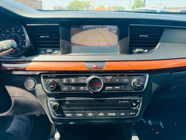 2017 Kia Cadenza Premium
