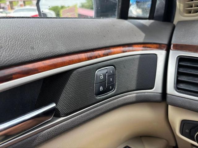 2014 Lincoln MKZ Base