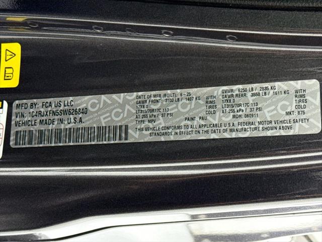 2025 Jeep Wrangler 4-Door Recon 4x4