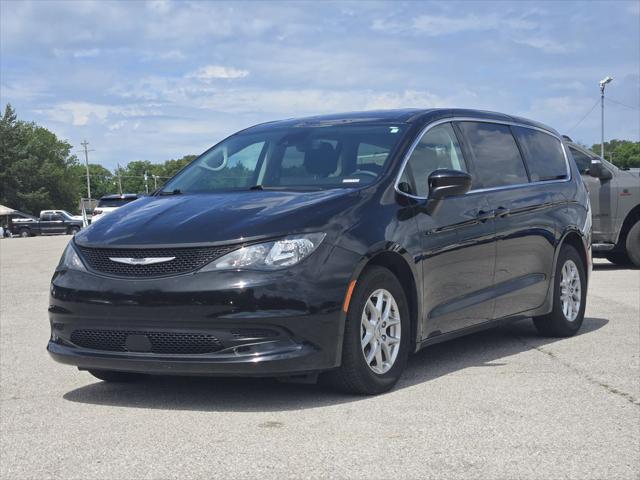 2024 Chrysler Voyager LX