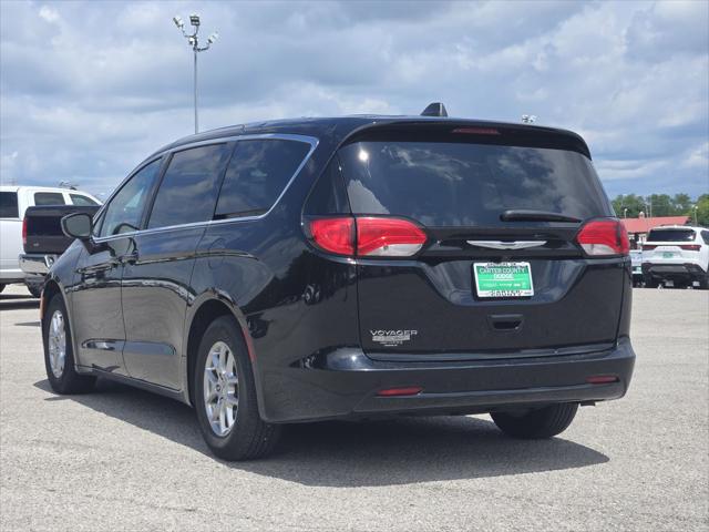 2024 Chrysler Voyager LX