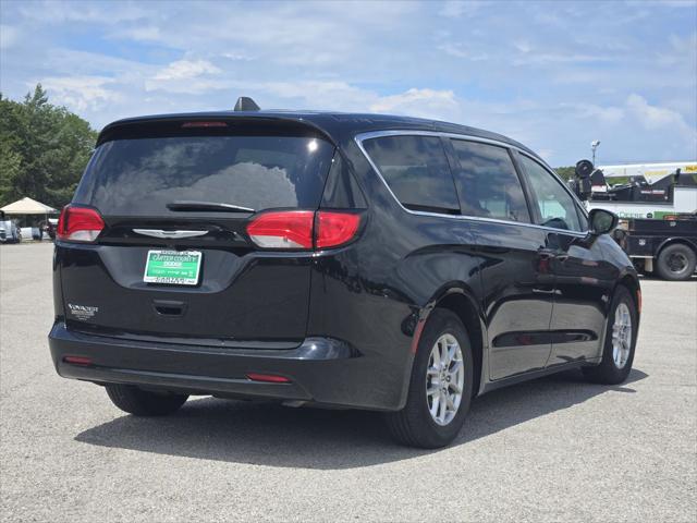 2024 Chrysler Voyager LX