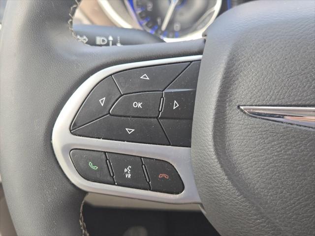 2024 Chrysler Voyager LX