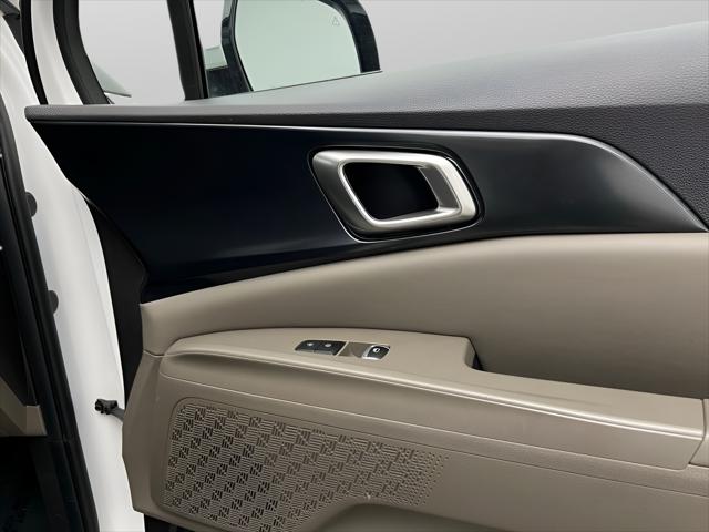 2025 Kia Carnival MPV LXS