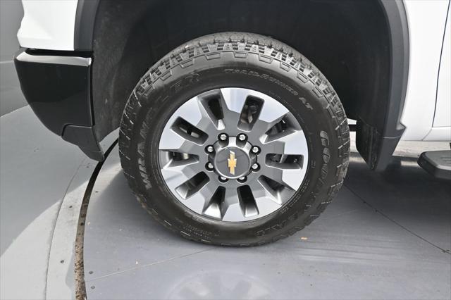 2025 Chevrolet Silverado 2500HD 4WD Crew Cab Standard Bed Custom