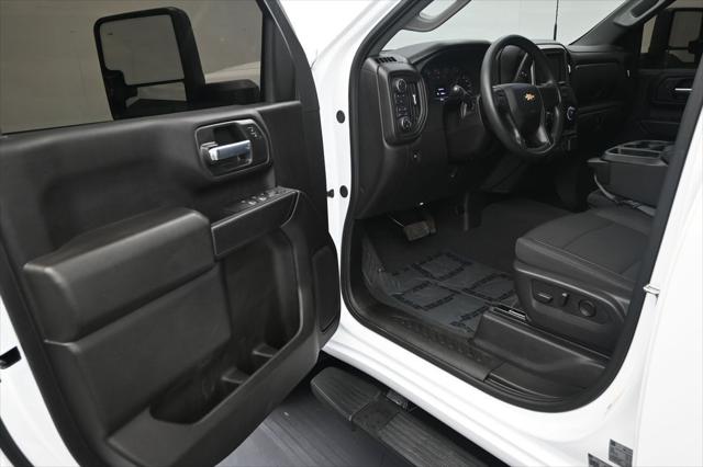 2025 Chevrolet Silverado 2500HD 4WD Crew Cab Standard Bed Custom