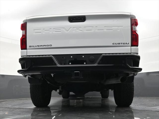 2025 Chevrolet Silverado 2500HD 4WD Crew Cab Standard Bed Custom