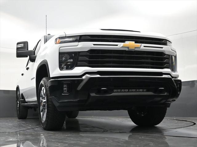 2025 Chevrolet Silverado 2500HD 4WD Crew Cab Standard Bed Custom