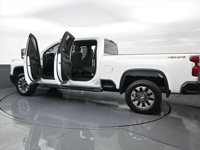 2025 Chevrolet Silverado 2500HD 4WD Crew Cab Standard Bed Custom
