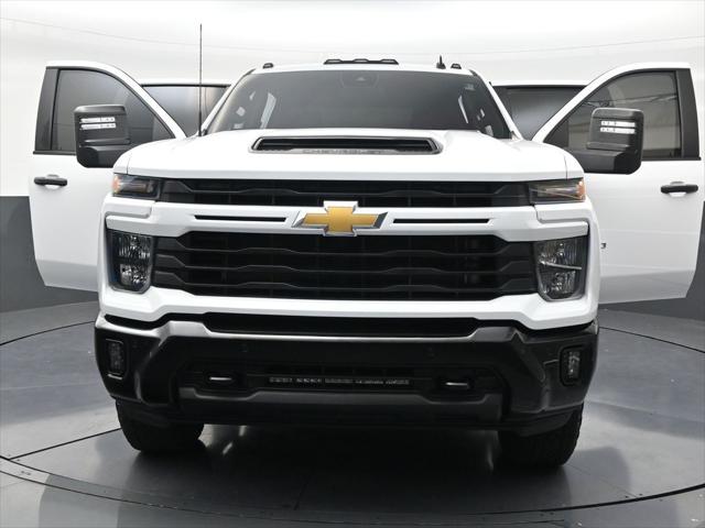 2025 Chevrolet Silverado 2500HD 4WD Crew Cab Standard Bed Custom