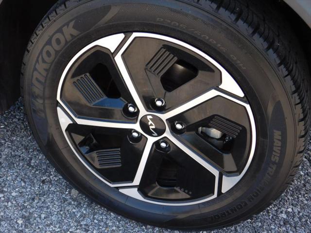 2023 Kia Niro EX