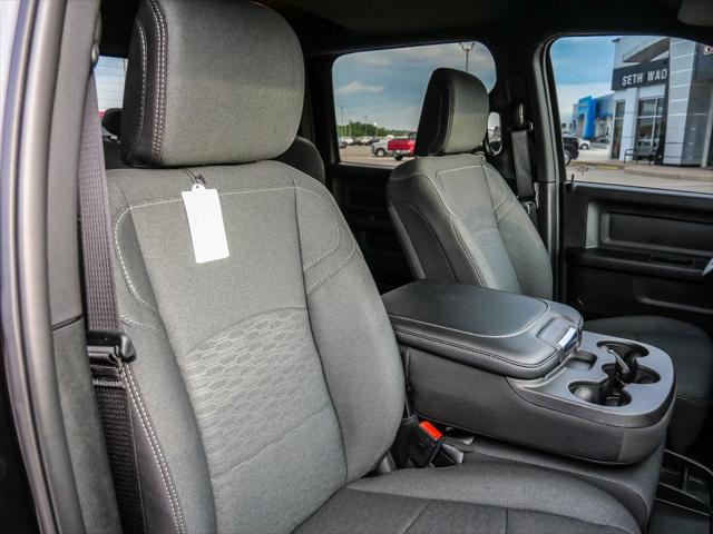 2026 Ram 2500 Black Express Crew Cab 4x4 6'4" Box