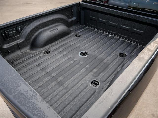 2026 Ram 2500 Black Express Crew Cab 4x4 6'4" Box