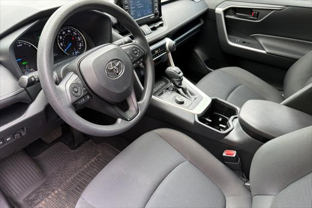2022 Toyota RAV4 Hybrid LE