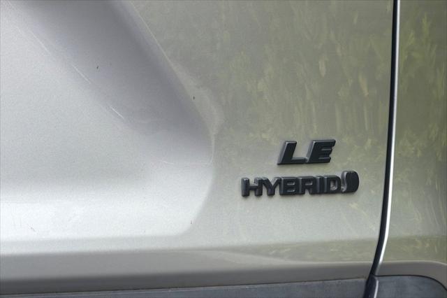 2022 Toyota RAV4 Hybrid LE