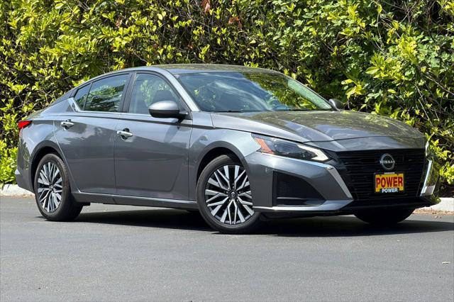 2023 Nissan Altima SV FWD