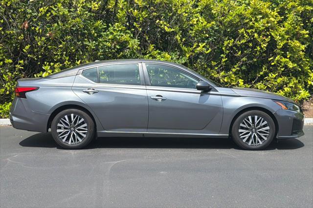 2023 Nissan Altima SV FWD
