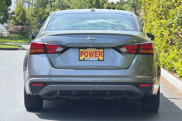 2023 Nissan Altima SV FWD