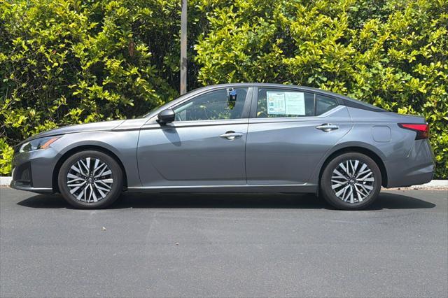 2023 Nissan Altima SV FWD
