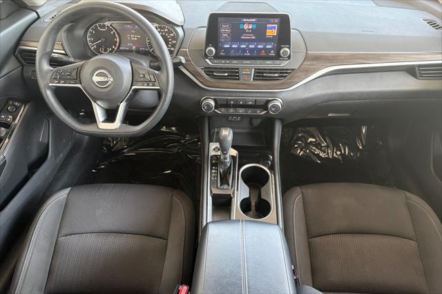 2023 Nissan Altima SV FWD