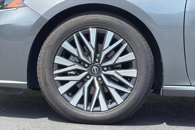 2023 Nissan Altima SV FWD