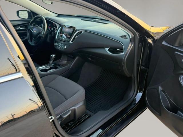 2020 Chevrolet Malibu FWD RS