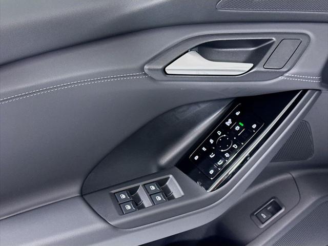2027 Audi Q6 e-tron Premium Plus