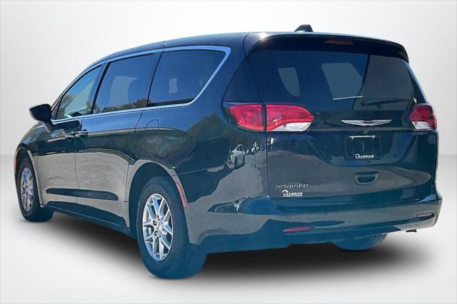 2024 Chrysler Voyager LX