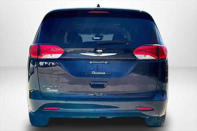 2024 Chrysler Voyager LX