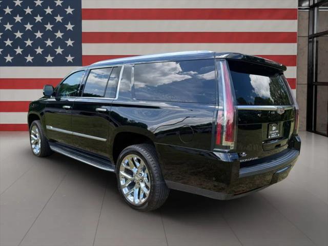 2018 Cadillac Escalade ESV Luxury