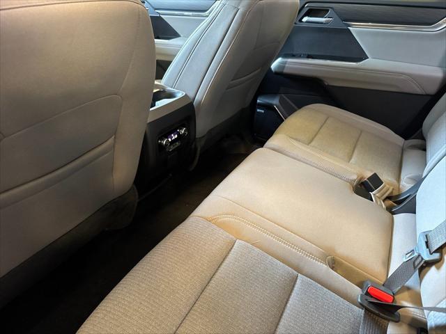 2026 GMC Acadia Elevation FWD