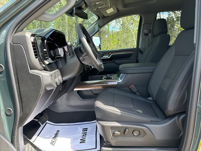 2026 Chevrolet Silverado 3500HD Crew Cab, Standard Bed, LT, 4WD