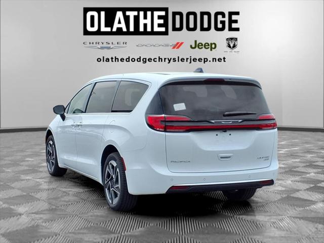 2027 Chrysler Pacifica Limited
