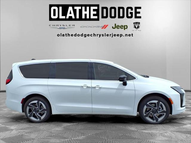 2027 Chrysler Pacifica Limited