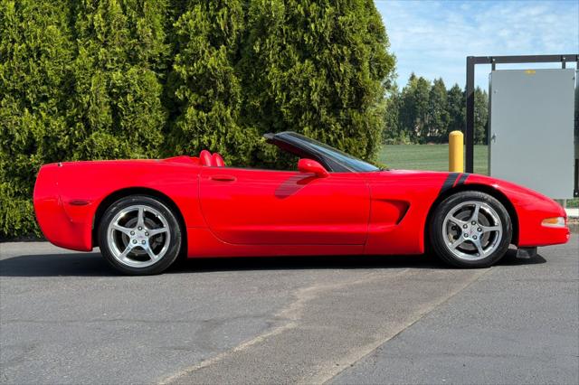 2003 Chevrolet Corvette Base