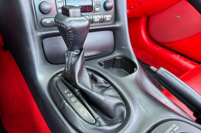 2003 Chevrolet Corvette Base
