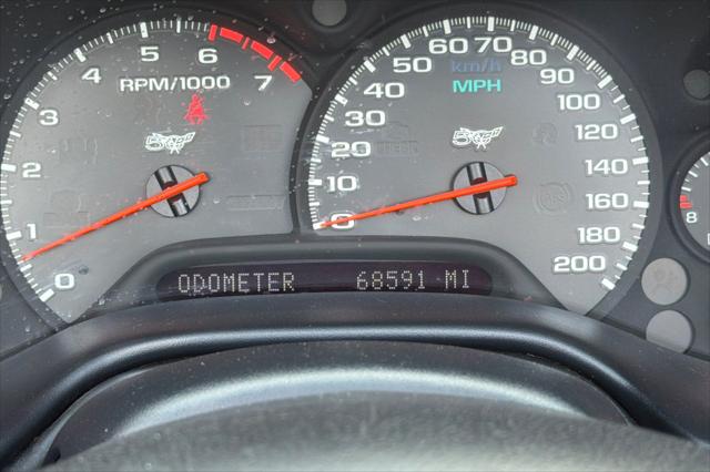 2003 Chevrolet Corvette Base