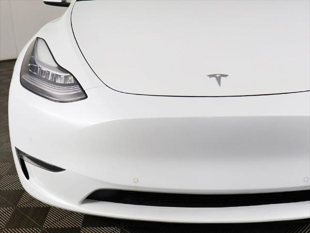 2022 Tesla Model Y Long Range Dual Motor All-Wheel Drive