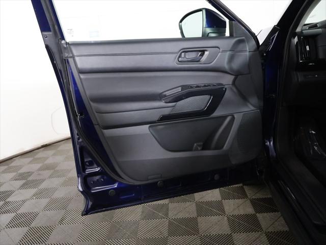 2024 Nissan Pathfinder SV 4WD