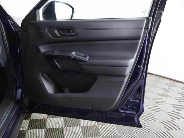 2024 Nissan Pathfinder SV 4WD