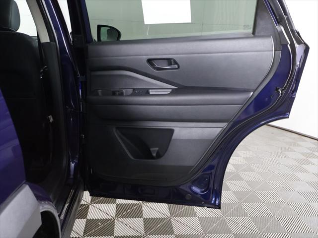 2024 Nissan Pathfinder SV 4WD