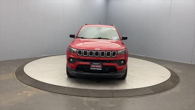 2023 Jeep Compass Latitude Lux FWD