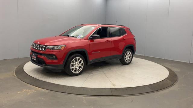 2023 Jeep Compass Latitude Lux FWD