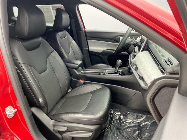 2023 Jeep Compass Latitude Lux FWD